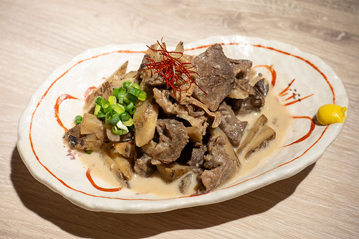 すえのや 牛すじ煮込み