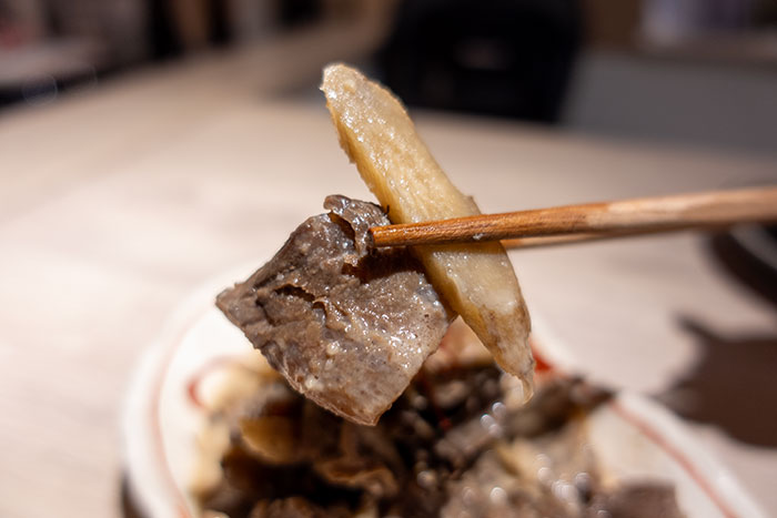 すえのや 牛すじ煮込み