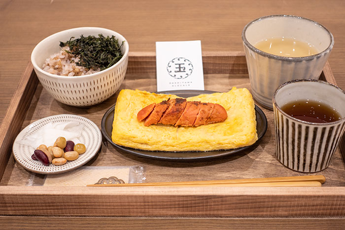 「&LOCALS アクロス福岡店(アンドローカルズ)」の名物だし玉子焼きランチ